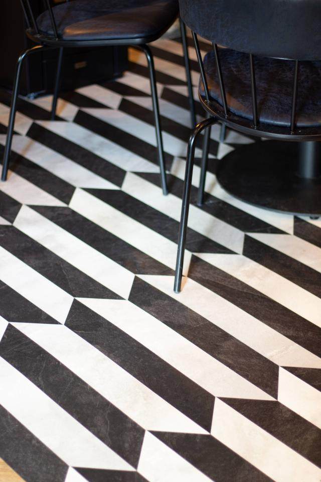 Tarkett loose lay pvc black and white